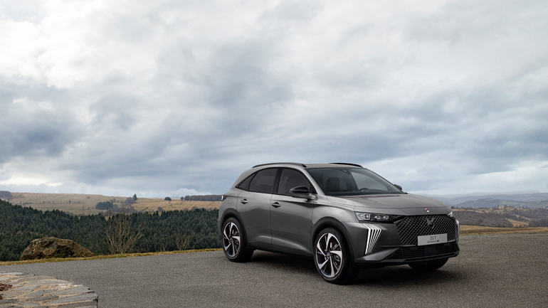 DS 7 E-TENSE 4×4: Οι Γάλλοι αποκάλυψαν το νέο τους στολίδι – Πότε έρχεται στην Ελλάδα