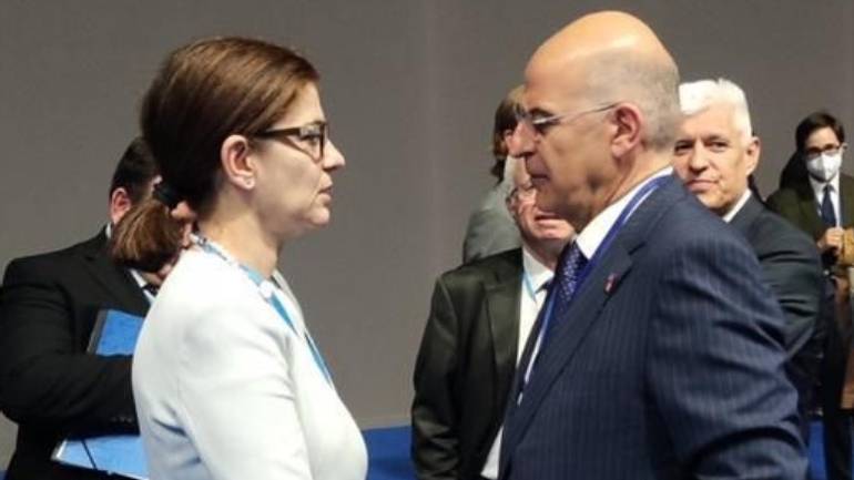Συνάντηση Ν. Δένδια με την υπουργό Εξωτερικών της Βουλγαρίας