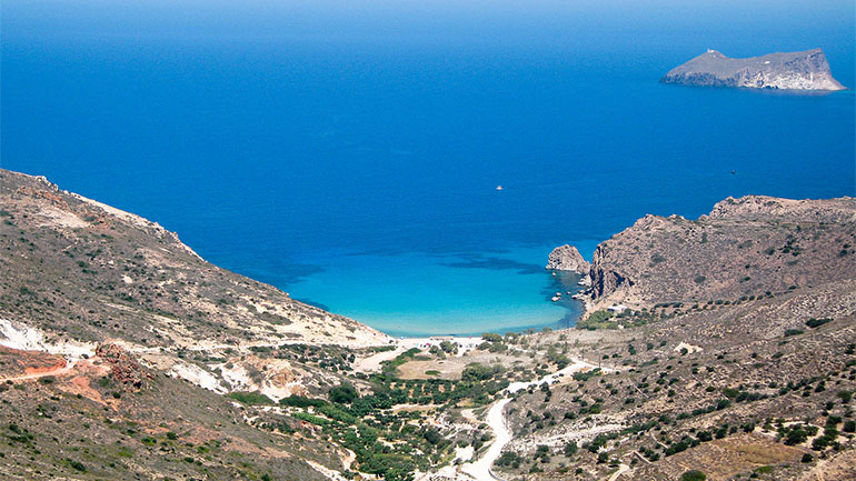 «Τάφω κτερίζειν»: Νέα ευρήματα από τα αρχαία νεκροταφεία της Μήλου «Τάφω κτερίζειν»: Νέα ευρήματα από τα αρχαία νεκροταφεία της Μήλου