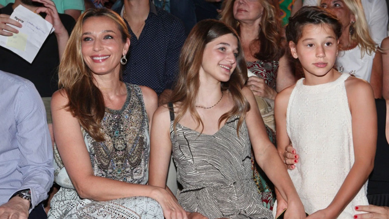 Κάτια Ζυγούλη: Απόλαυσε τον Σάκη Ρουβά στο Ηρώδειο μαζί με τα παιδιά τους