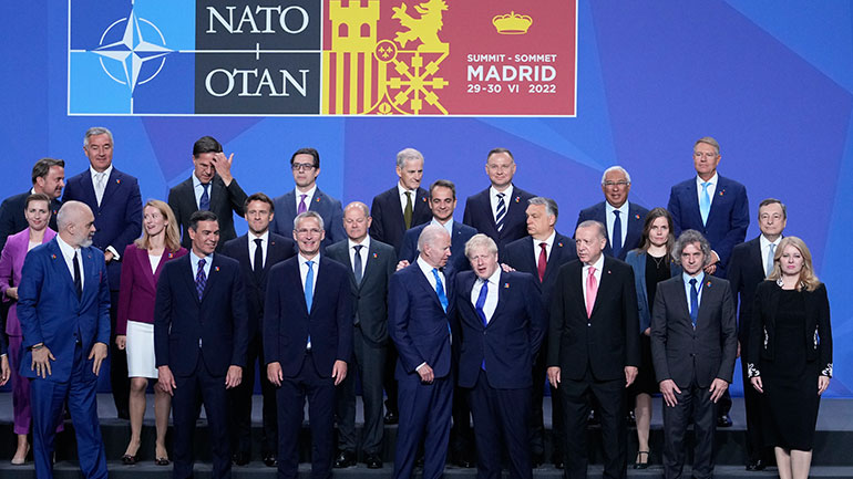 ΝΑΤΟ: Πρόκληση για την ασφάλεια η Κίνα – «Αποτρόπαιη» η αγριότητα της Ρωσίας