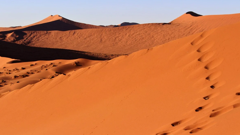 Νεκροί 20 άνθρωποι, πέθαναν από δίψα προσπαθώντας να διασχίσουν τη λιβυκή έρημο