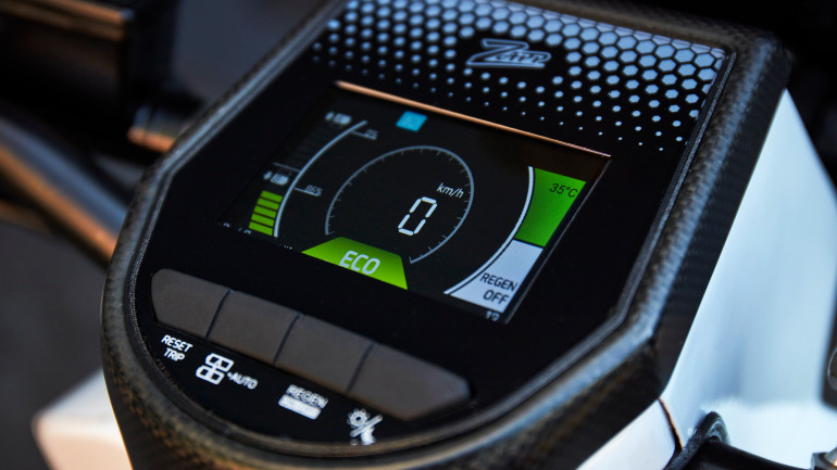 Ψηφιακή οθόνη με δυνατότητα συνδεσιμότητας.