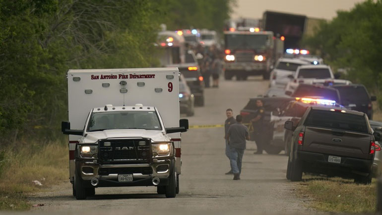 Τέξας: Στους 53 οι νεκροί μετανάστες που βρέθηκαν στο ρυμουλκό φορτηγού
