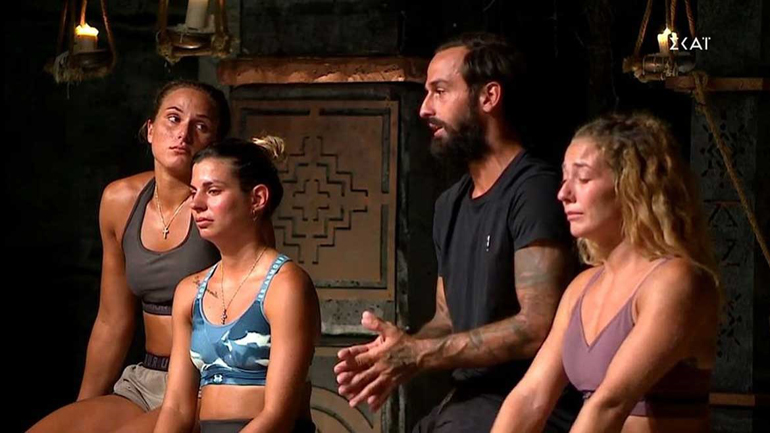 Survivor: Βούρκωσαν όλοι με την εξομολόγηση του Άρη Σοϊλέδη για τους θανάτους στην οικογένειά του