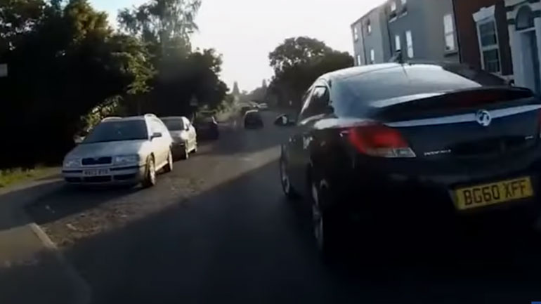 Οδηγός καταδικάστηκε σε δύο χρόνια φυλάκιση επειδή προσπάθησε να «πατήσει» ποδηλάτη