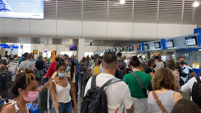 Χωρίς τέλος το χάος στις αερομεταφορές