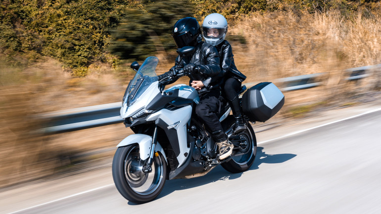 Το τουριστικό 350 X2.