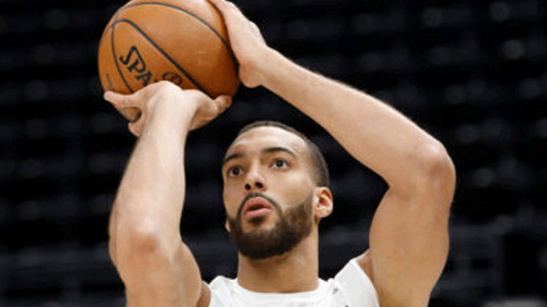 NBA: Οι Γιούτα Τζαζ στέλνουν τον Γκομπέρ στους Τίμπεργουλβς