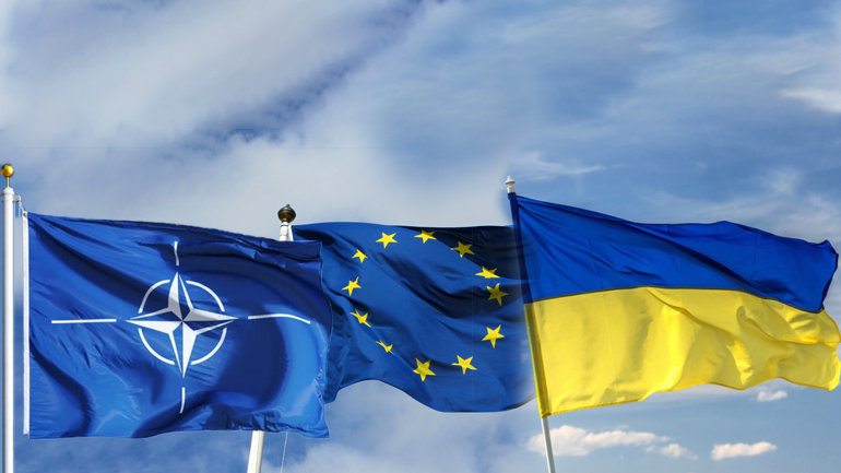 Το 90% των Ουκρανών υπέρ της ένταξης στην ΕΕ, το 73% για το ΝΑΤΟ