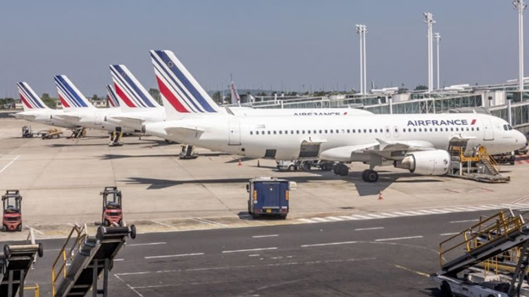 Γαλλία: Νέες απεργιακές κινητοποιήσεις σε αεροδρόμια στο πικ της τουριστικής περιόδου