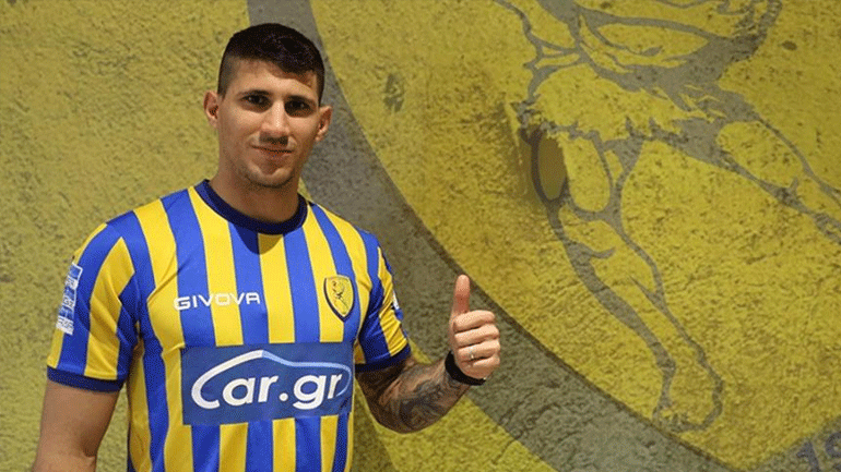 Παναιτωλικός: Ανανέωσε ως το 2024 ο Καρέλης