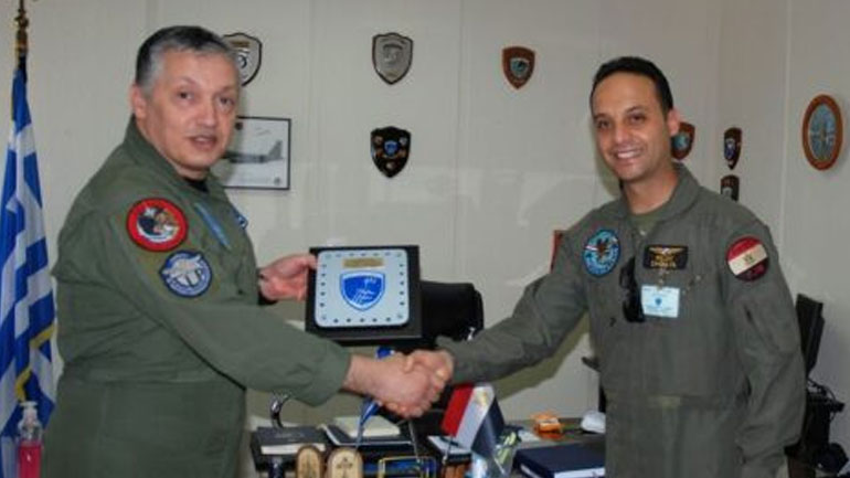 Επίσκεψη αξιωματικών της Πολεμικής Αεροπορίας της Αιγύπτου στην 111 Πτέρυγα Μάχης