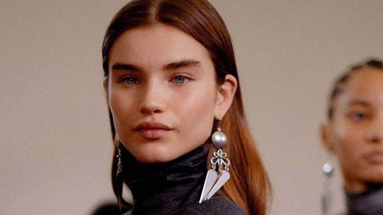 Το viral TikTok hack για τους μαύρους κύκλους!