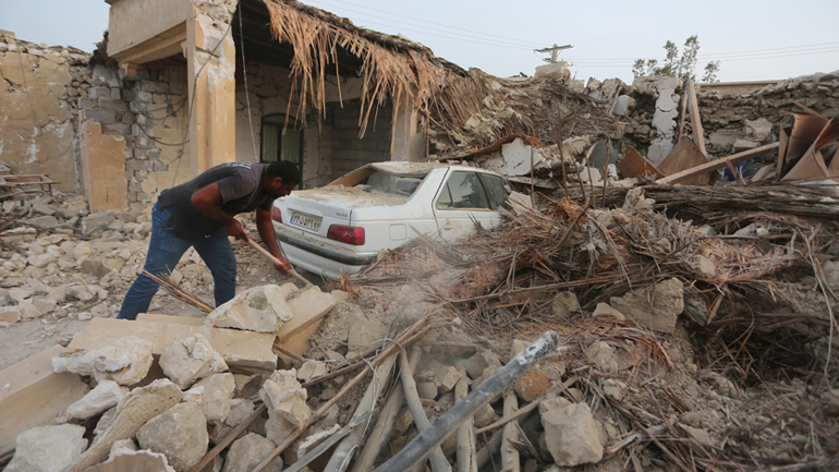 Ιράν: Πέντε νεκροί και 100 τραυματίες από σεισμούς στην επαρχία Χορμοζγκάν, που ισοπέδωσαν ένα χωριό