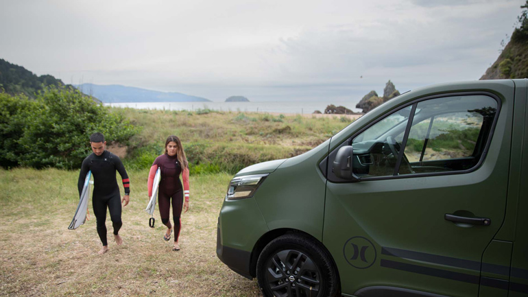 Με το Nissan Primastar City Surfer το καλοκαίρι στις παραλίες της Ισπανίας γίνεται πιο συναρπαστικό