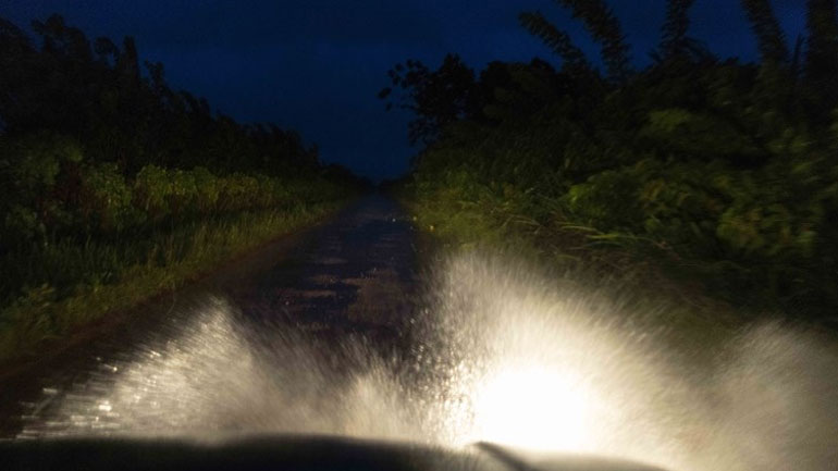 Ελ Σαλβαδόρ:  Μια νεκρή και σοβαρές υλικές ζημιές από την τροπική καταιγίδα Μπόνι