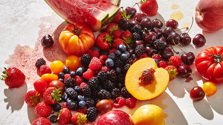 Το καλοκαιρινό φρούτο που θα γίνει σύμμαχός σας στην απώλεια βάρους