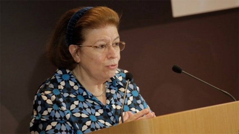 Μενδώνη: Ο φωτισμός του ανελκυστήρα της Ακρόπολης έγινε για λόγους συντήρησής του