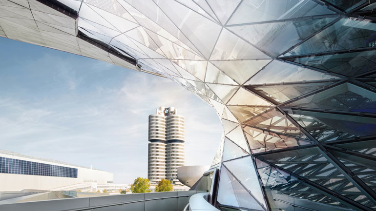 Την επαναγορά ιδίων μετοχών ύψους 2 δισ. ευρώ αποφάσισε η BMW AG 