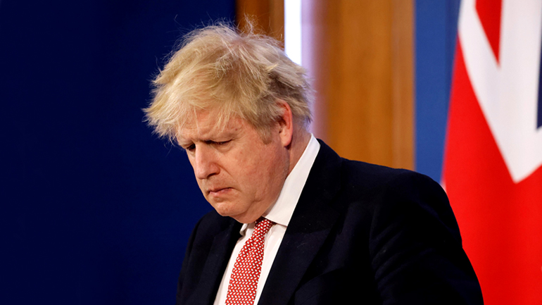 Σε αποσύνθεση η κυβέρνηση Τζόνσον