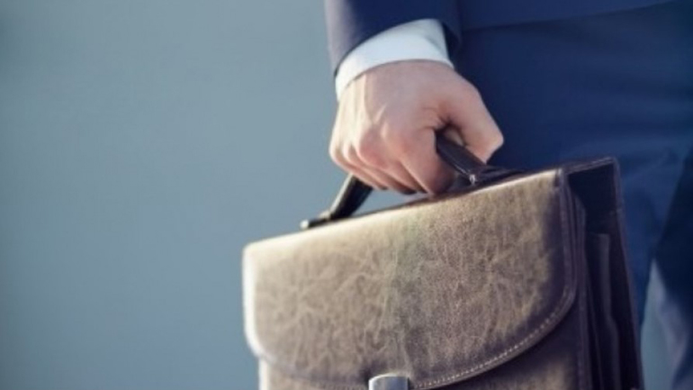 Παρίστανε τον ασφαλιστή και εξαπατούσε ηλικιωμένους σε Αίγιο, Πάτρα και Κορινθία