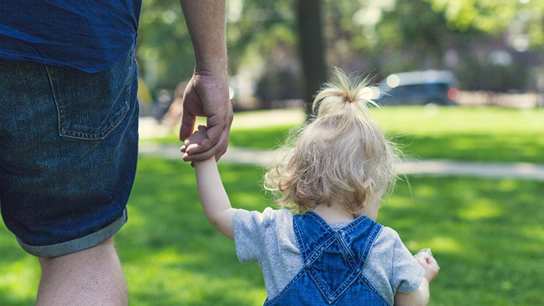 Γιατί δεν πρέπει να αναρτάτε φωτογραφίες παιδιών στο Διαδίκτυο