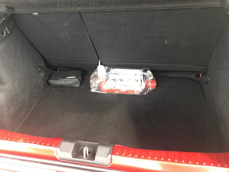 Ο χώρος του πορτμπαγκάζ είναι 410 λίτρα, ικανοποιητικός για τέσσερις επιβάτες.