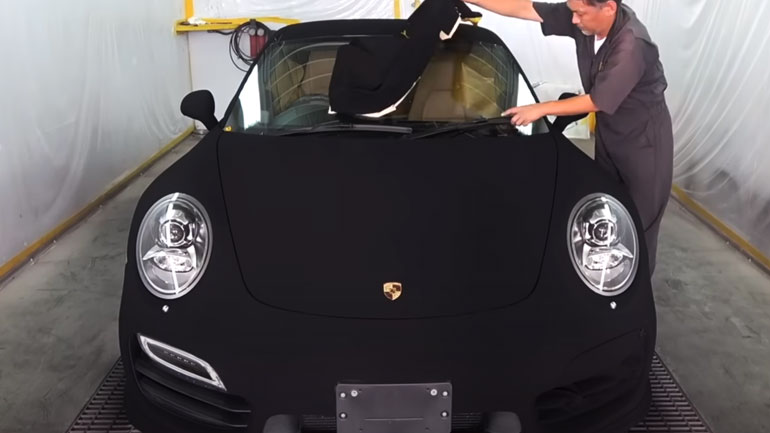 Η πιο μαύρη βαφή αυτοκινήτου στον κόσμο, απορροφά το 99.4% του φωτός