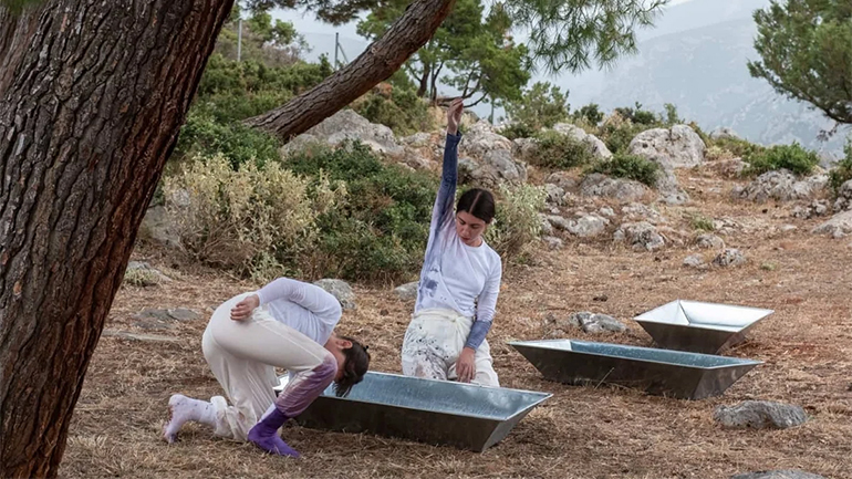 Δελφοί: Με επιτυχία έγιναν τα εγκαίνια της έκθεσης Keeping Time