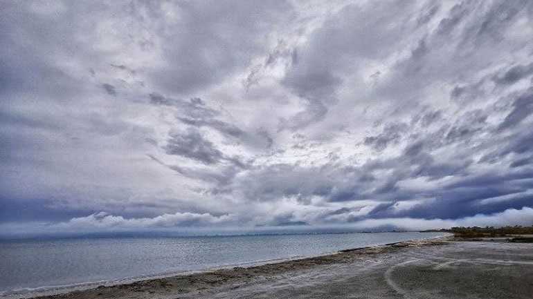 Επιδείνωση καιρού σήμερα και αύριο σύμφωνα με νεότερες εκτιμήσεις του meteo