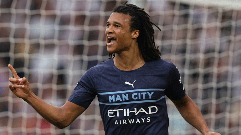 Η Τσέλσι «χτυπάει» και τον Άκε από τη Μάντσεστερ Σίτι