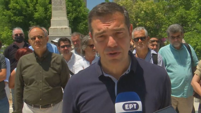 Τσίπρας από Ικαρία: Η κυβέρνηση απαξιώνει το ΕΣΥ – Να δοθούν κίνητρα για να έρθουν γιατροί