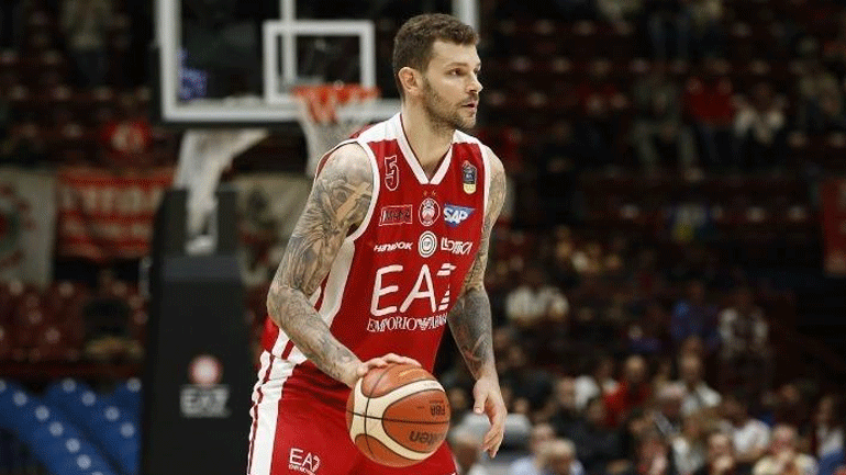 Ανακοίνωσε την αποχώρησή του από την ενεργό δράση ο Μίτσοβ