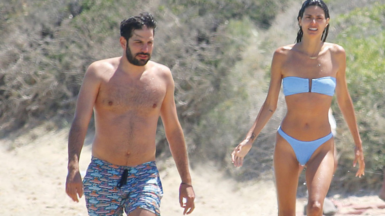 Ηλιάνα Παπαγεωργίου: Ξανά σε σχέση με τον πρώην σύζυγό της – Τα καυτά φιλιά στα Κουφονήσια