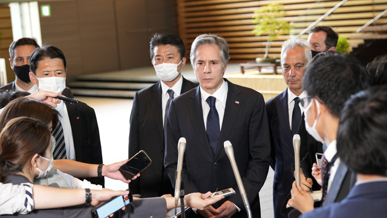 Ο Μπλίνκεν στην Ιαπωνία για να αποτίσει φόρο τιμής στον Σίνζο Άμπε