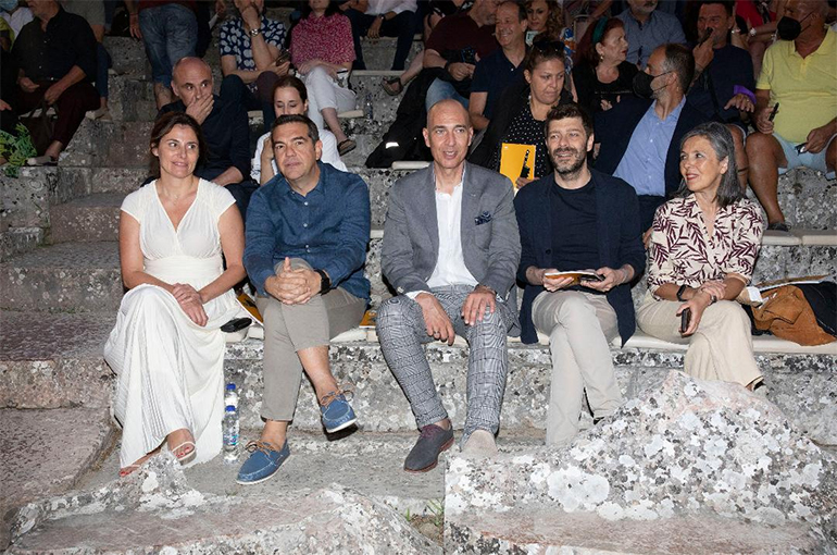 Αλέξης Τσίπρας, Μπέτυ Μπαζιάνα, Γιάννης Μόσχος, Νικόλας Γιατρομανωλάκης