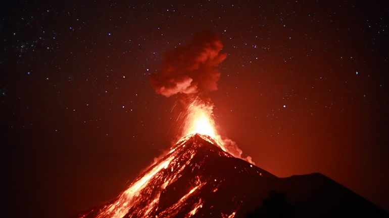 Γουατεμάλα: Αυξάνεται η εκρηκτική δραστηριότητα στο ηφαίστειο Φουέγο Γουατεμάλα: Αυξάνεται η εκρηκτική δραστηριότητα στο ηφαίστειο Φουέγο