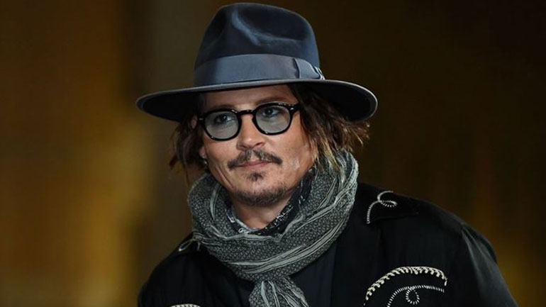 Johnny Depp: Δώρισε 800.000 δολ. σε νοσοκομεία που είχε υποσχεθεί ότι θα βοηθήσει η Amber Heard