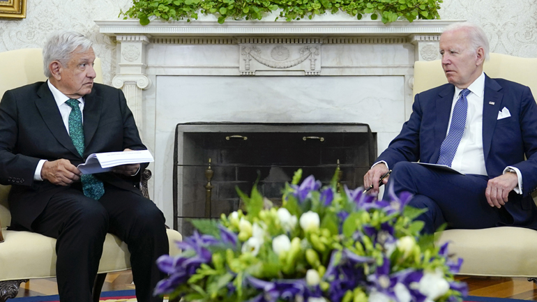 ΗΠΑ: Ο Μπάιντεν διατρανώνει τη «συμμαχία» με τον Μεξικανό πρόεδρο