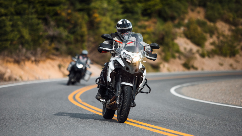 Ώρα να οδηγήσεις την Benelli TRK 502