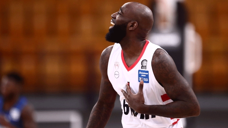 Μπάσκετ: Ο Ολυμπιακός αποχαιρέτησε τον Κουίνσι Έισι