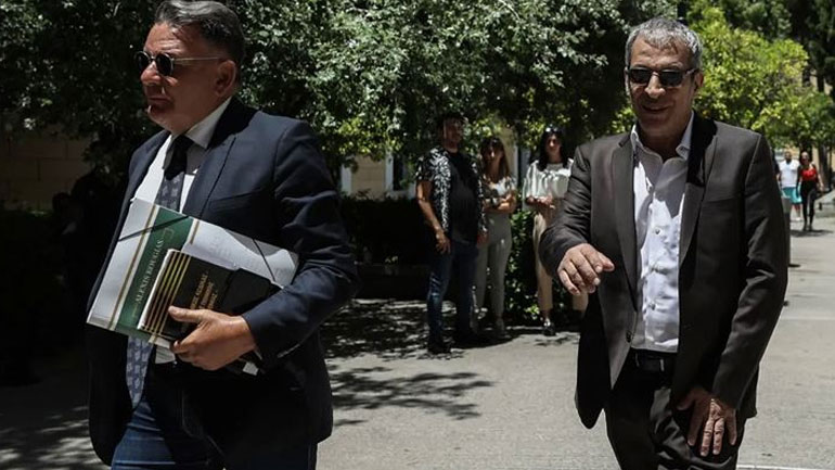 Θέμης Αδαμαντίδης: Αναβλήθηκε η δίκη του τραγουδιστή για ξυλοδαρμό – Πότε θα πραγματοποιηθεί