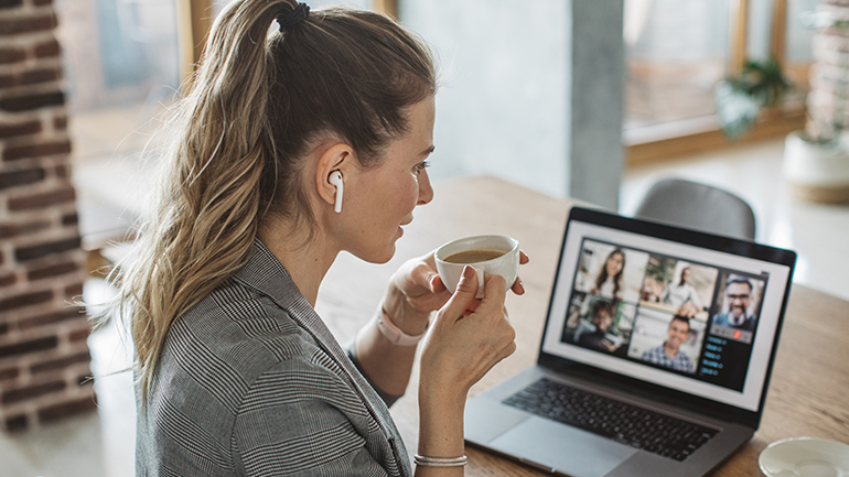 Ψηφιακά εργαλεία: Ο Νο1 σύμμαχος στην ανάπτυξη των ελληνικών μικρομεσαίων επιχειρήσεων