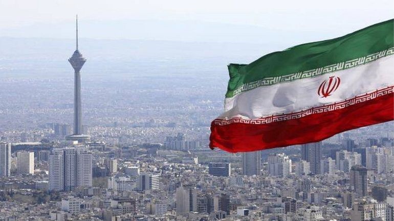 Το Ιράν παρουσίασε μια ναυτική μεραρχία drones