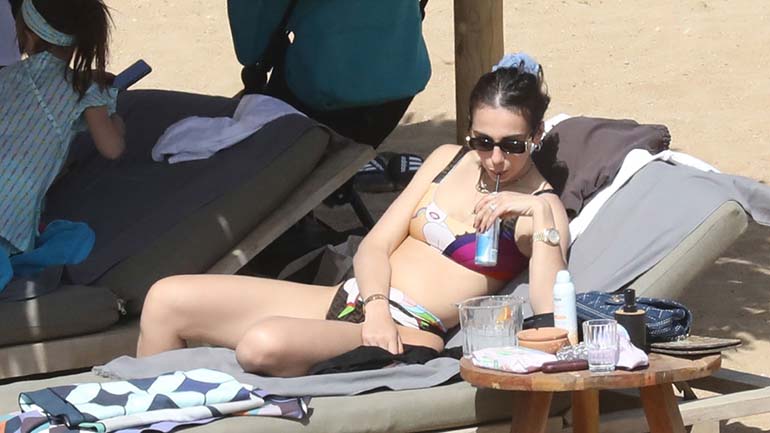 Ολυμπία Χοψονίδου: Η θεραπεία σώματος που έκανε στις διακοπές της στην Πάρο