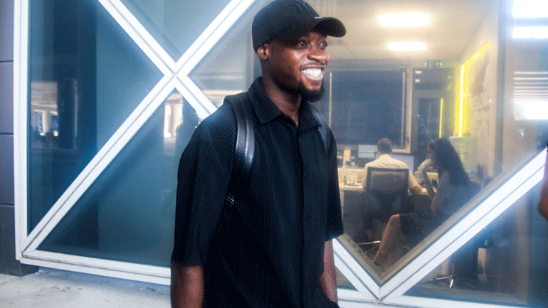 ΠΑΟΚ: Έφτασε στη Θεσσαλονίκη ο Νάρεϊ