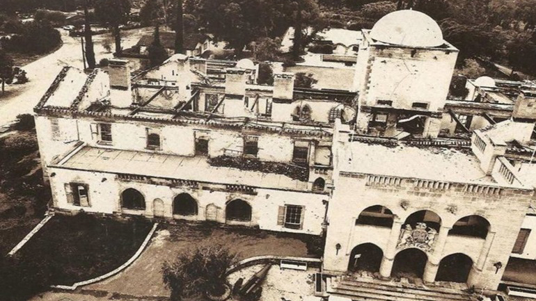 Κύπρος: Ήχησαν σειρήνες στην επέτειο 48 χρόνων από το στρατιωτικό πραξικόπημα εναντίον του Αρχιεπισκόπου Μακαρίου