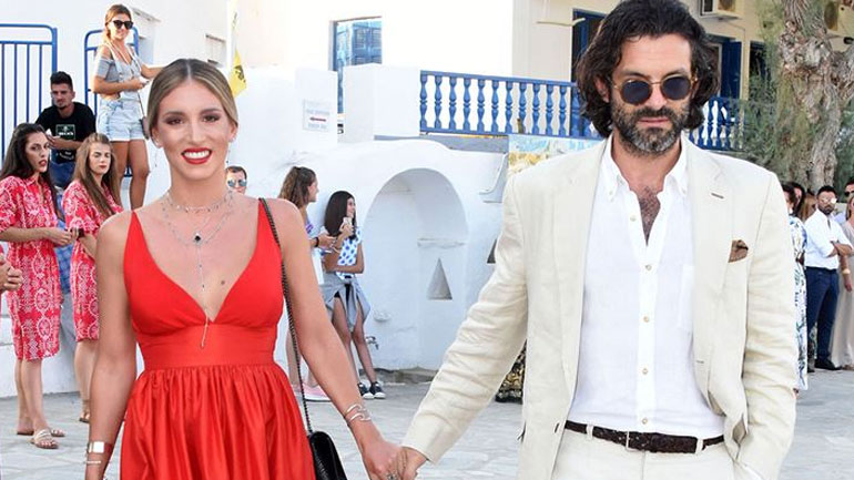 Αθηνά Οικονομάκου – Φίλιππος Μιχόπουλος: Βόλτα στα Ματογιάννια για το ερωτευμένο ζευγάρι