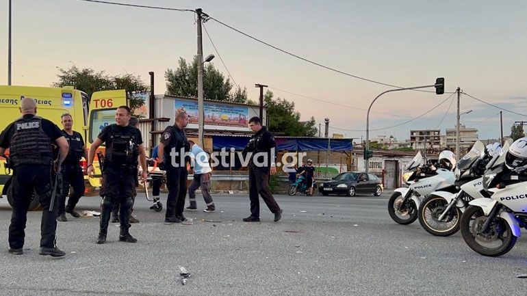 Θεσσαλονίκη: 75χρονος οδηγός παραβίασε κόκκινο φανάρι και εμβόλισε αστυνομικό της ομάδας «Ζ»